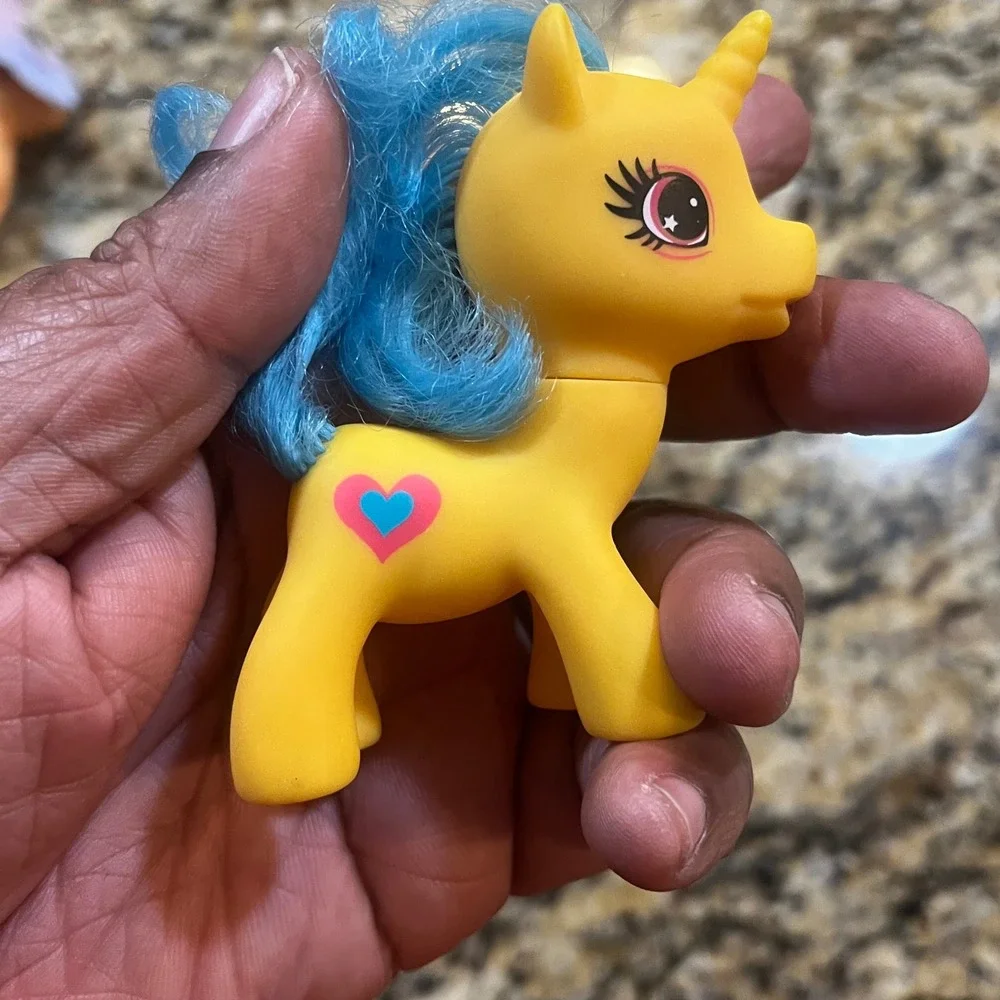 My Little‎ Pony Lot 4  Plush Rainbow Dash Izzy Moonbow Plush and Figures